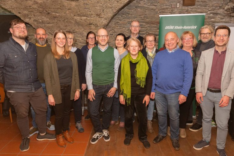 Paritätisch besetzt und hoch motiviert: Grüne Liste für den Stadtrat steht!